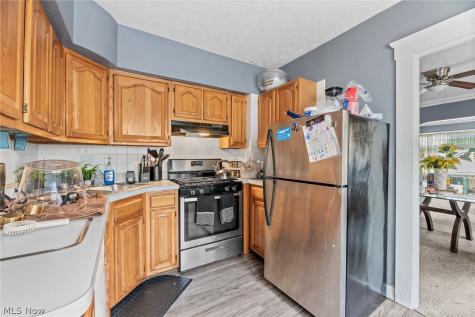 6206 Bradley Avenue Parma OH 44129