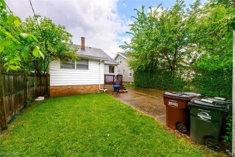 6206 Bradley Avenue Parma OH 44129