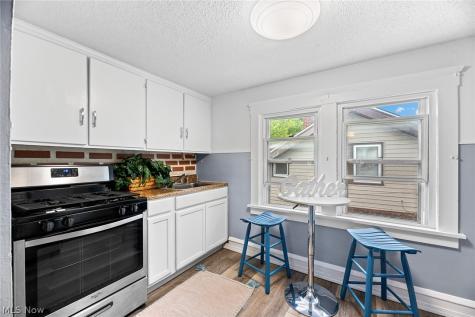 6206 Bradley Avenue Parma OH 44129