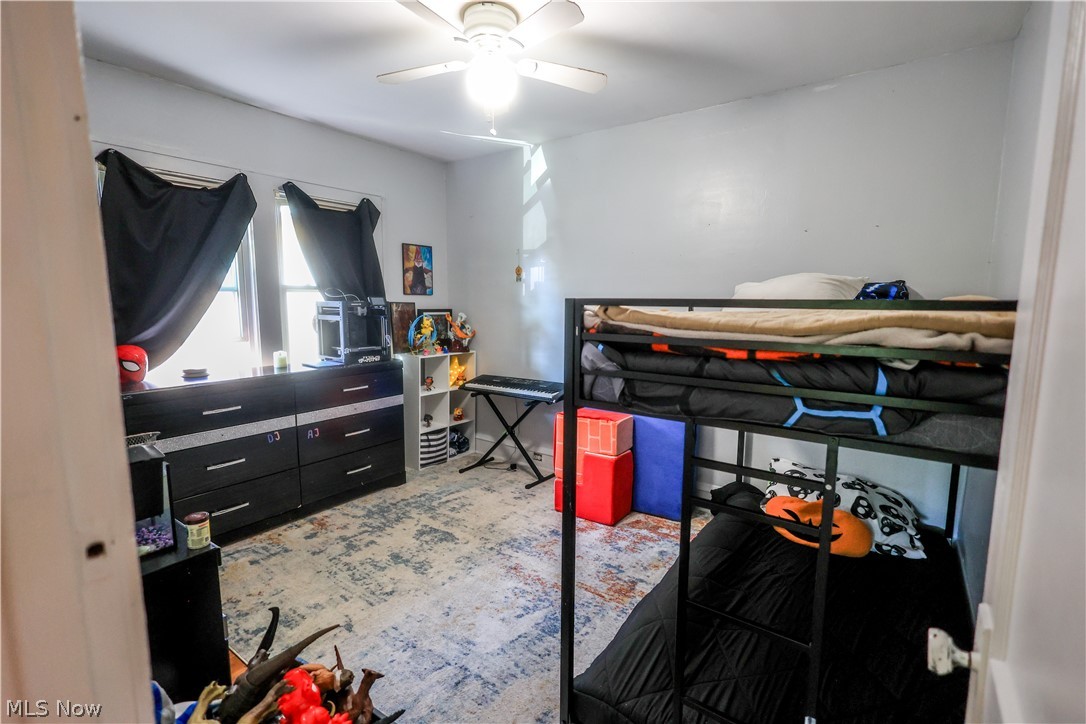 2021 Lewis Drive Lakewood OH 44107