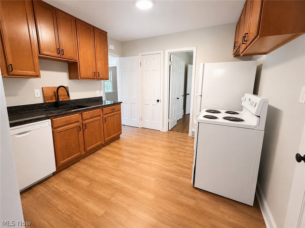 19208 Chagrin Shaker Heights OH 44122
