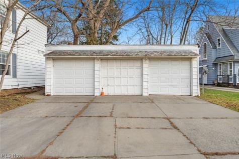 19208 Chagrin Shaker Heights OH 44122