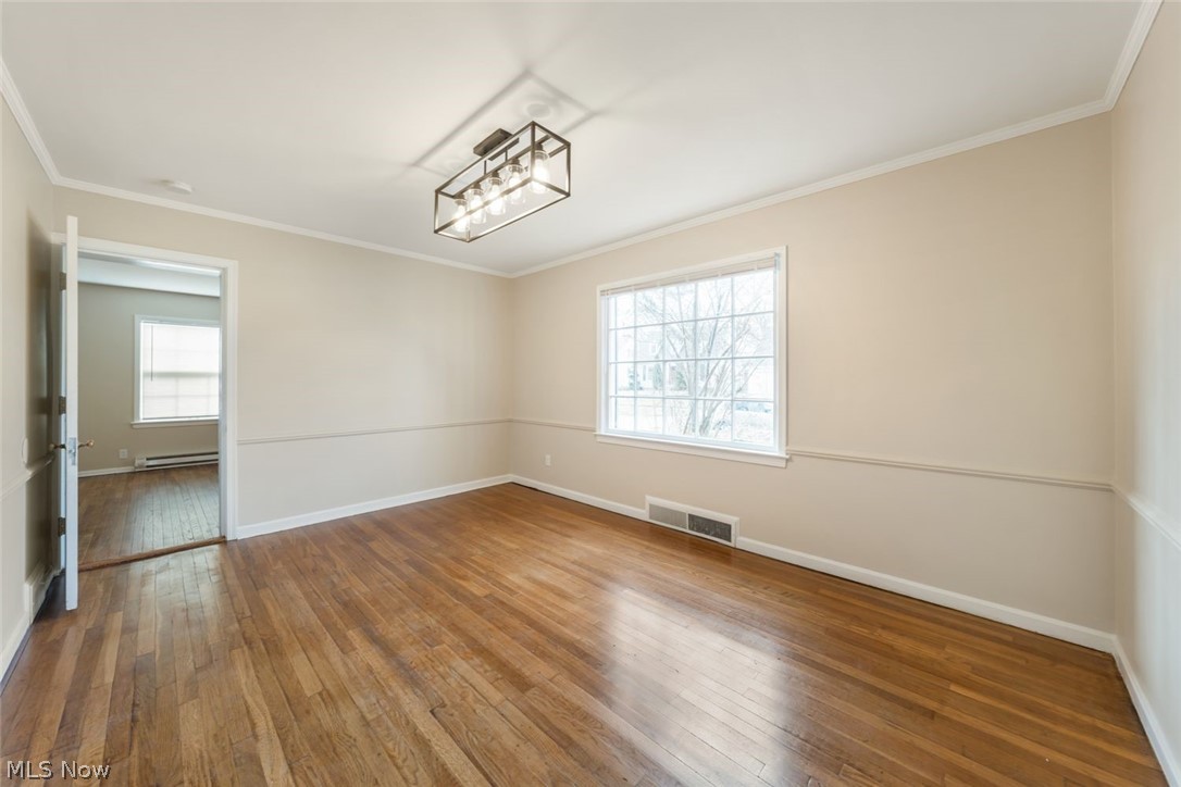 19208 Chagrin Shaker Heights OH 44122