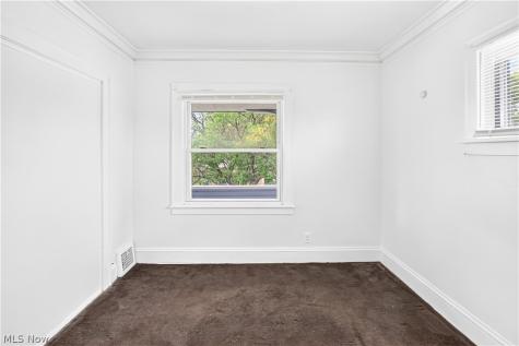 4067 E 143rd Street Cleveland OH 44128