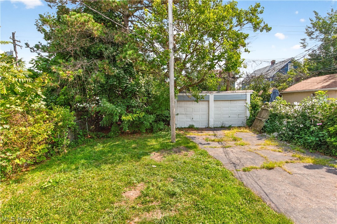 4067 E 143rd Street Cleveland OH 44128