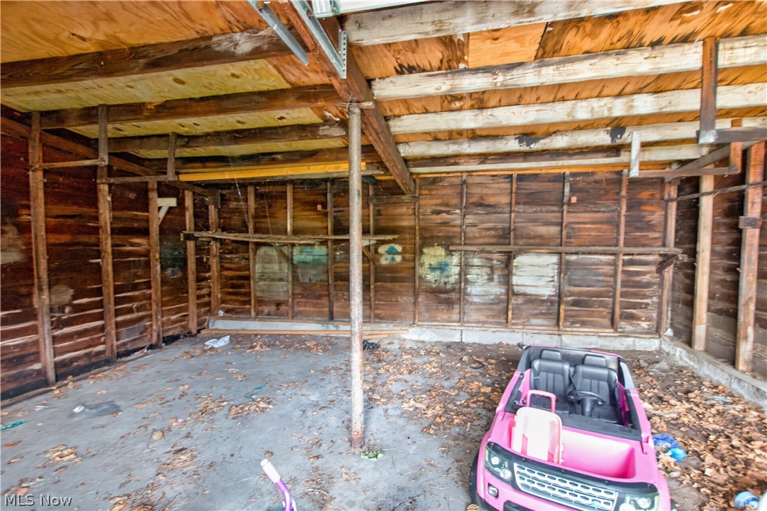 4067 E 143rd Street Cleveland OH 44128