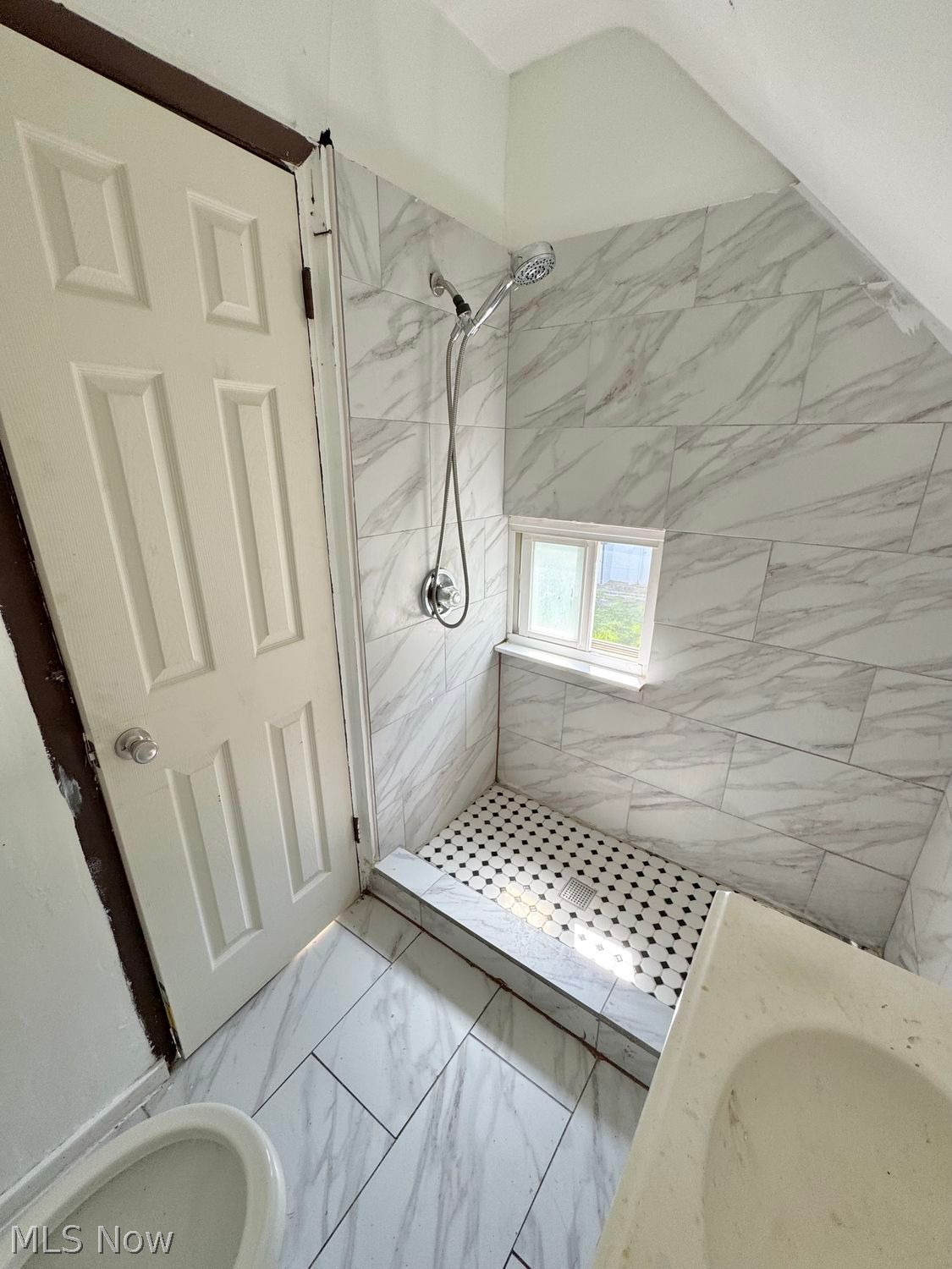 10012 Orleans Avenue Cleveland OH 44105