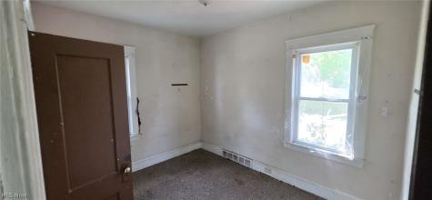 9110 Jeffries Avenue Cleveland OH 44105