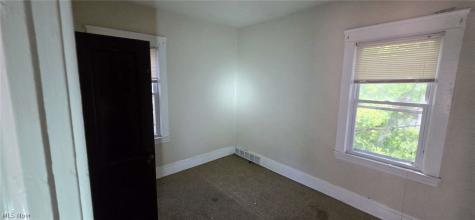 9110 Jeffries Avenue Cleveland OH 44105
