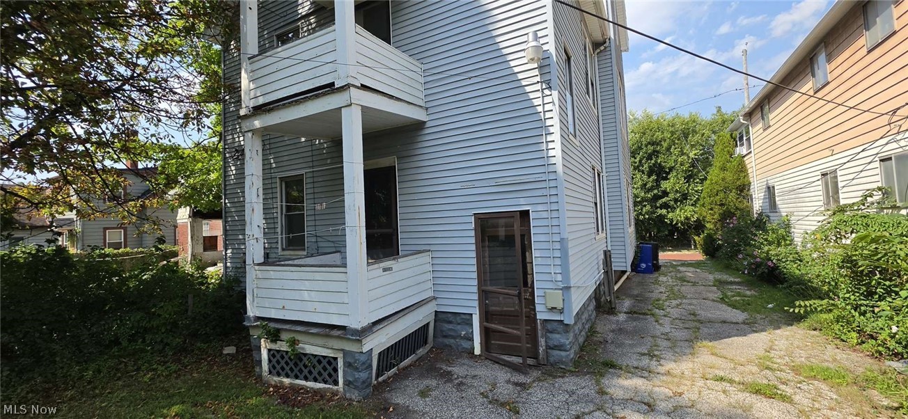 9110 Jeffries Avenue Cleveland OH 44105