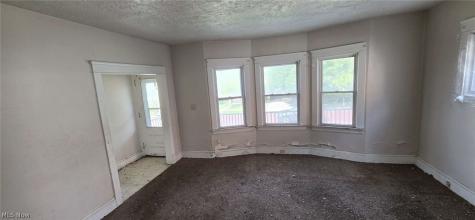 9110 Jeffries Avenue Cleveland OH 44105