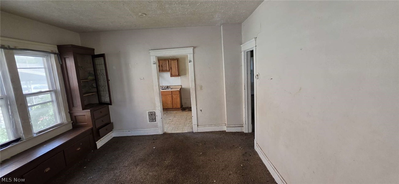 9110 Jeffries Avenue Cleveland OH 44105