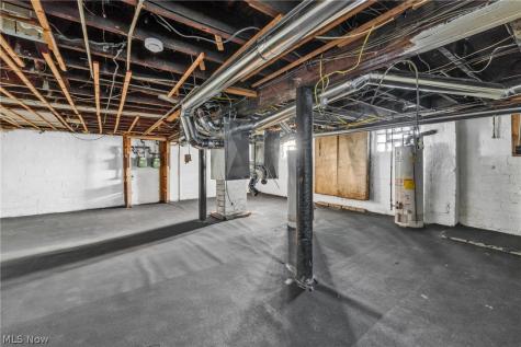 13012 Austin Avenue Cleveland OH 44108