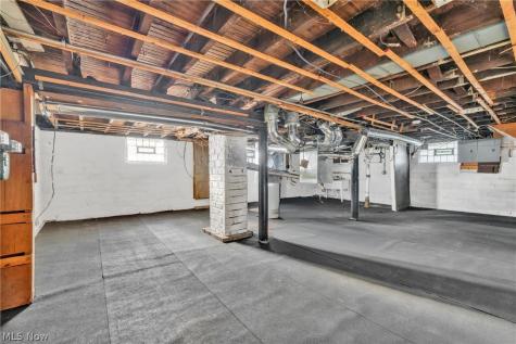 13012 Austin Avenue Cleveland OH 44108