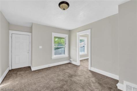 13012 Austin Avenue Cleveland OH 44108
