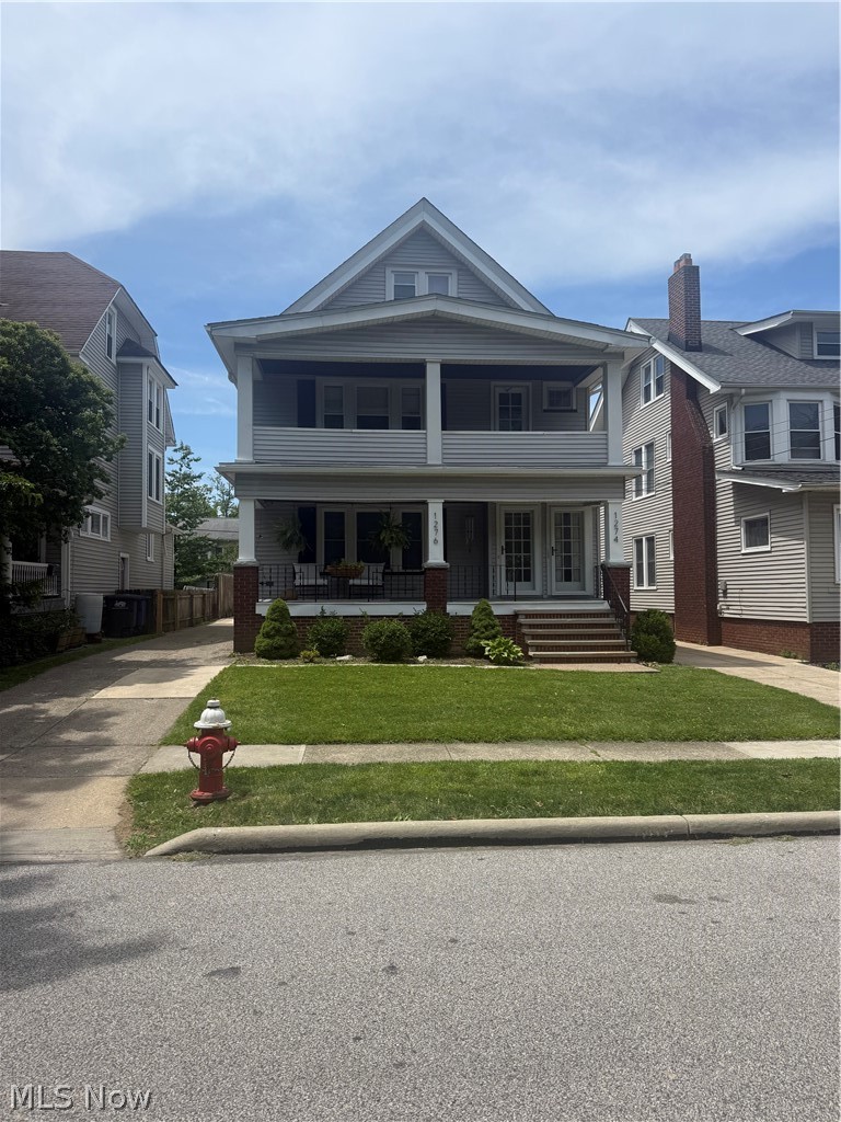 1274 Bonnieview Avenue Lakewood OH 44107