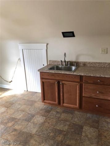 1274 Bonnieview Avenue Lakewood OH 44107