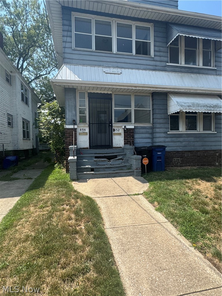 452 -454 E 149th Street Cleveland OH 44110