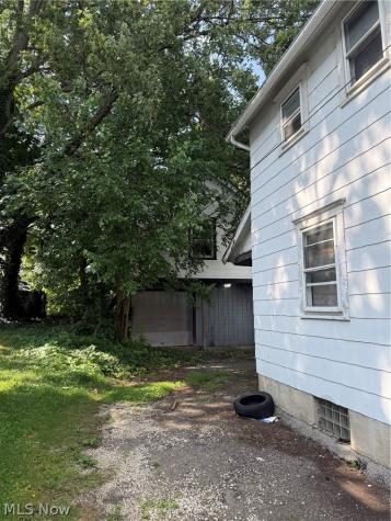 338 E Thornton Street Akron OH 44311