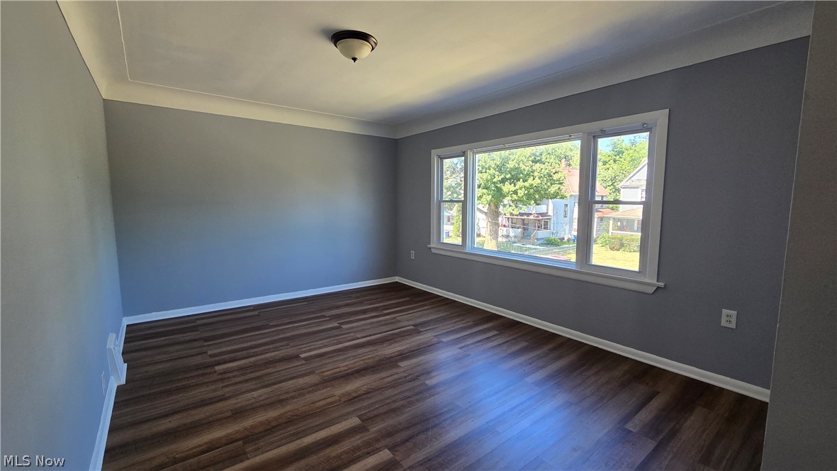 810 E 157th Street Cleveland OH 44110