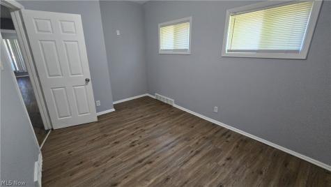 810 E 157th Street Cleveland OH 44110