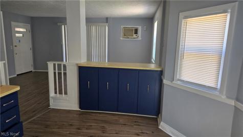 810 E 157th Street Cleveland OH 44110