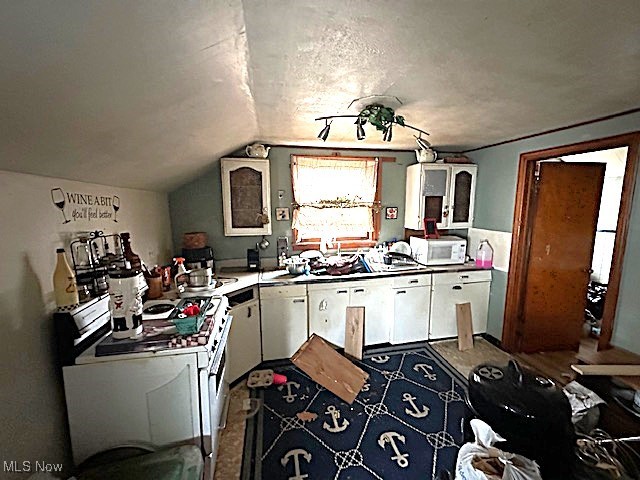 1323 W Elm Street Lima OH 45805