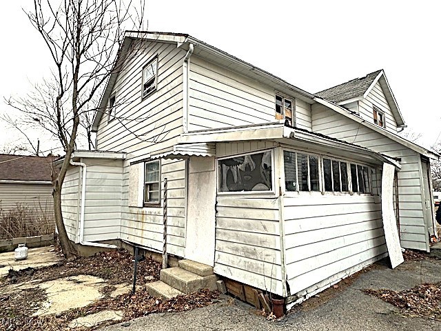 1323 W Elm Street Lima OH 45805