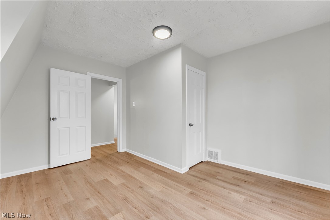 242 Orchard Avenue Cuyahoga Falls OH 44221