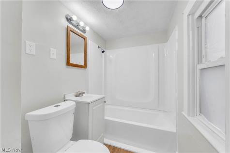 242 Orchard Avenue Cuyahoga Falls OH 44221