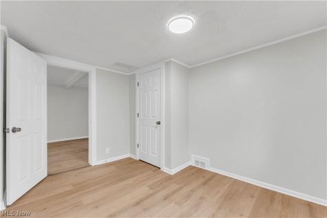 242 Orchard Avenue Cuyahoga Falls OH 44221