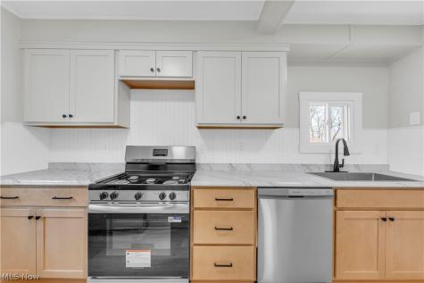 242 Orchard Avenue Cuyahoga Falls OH 44221