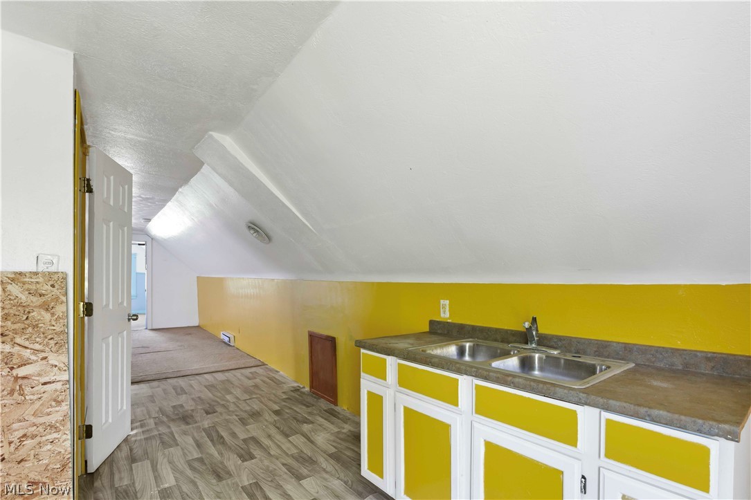 851 Paxton Road Cleveland OH 44108