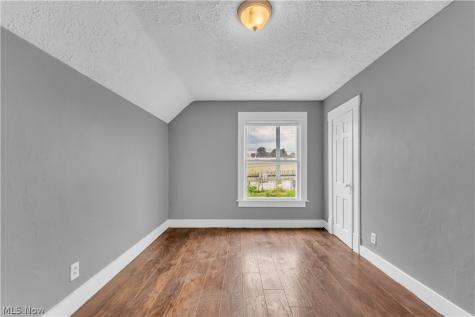 1222 W 14th Street Lorain OH 44052