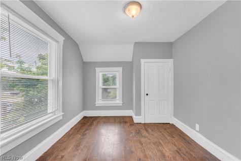 1222 W 14th Street Lorain OH 44052