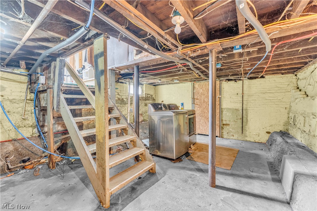 1222 W 14th Street Lorain OH 44052