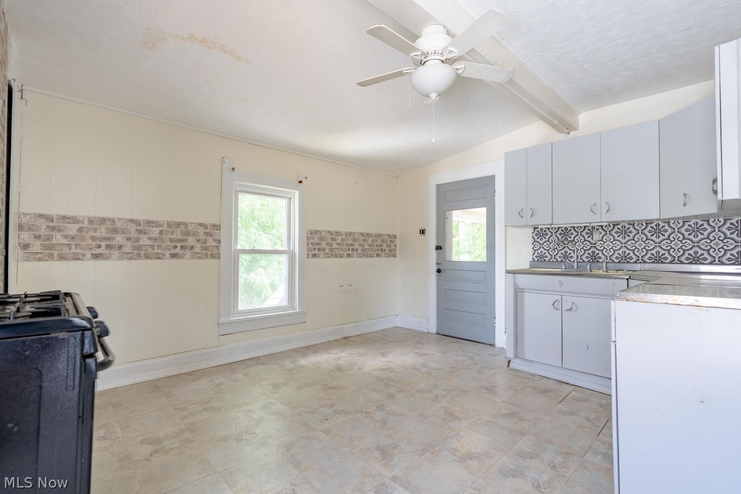 300 Market Street NE Navarre OH 44662