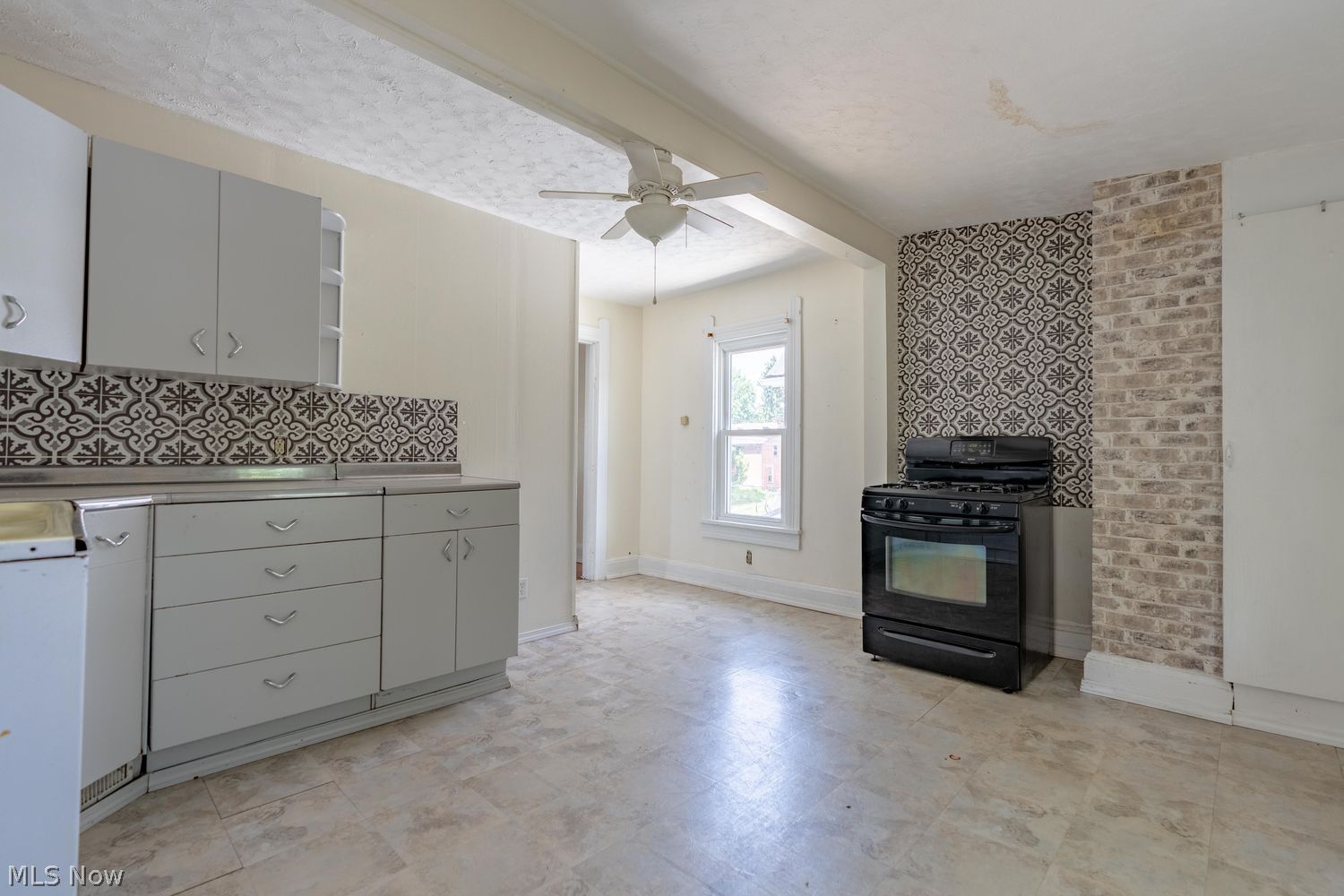 300 Market Street NE Navarre OH 44662