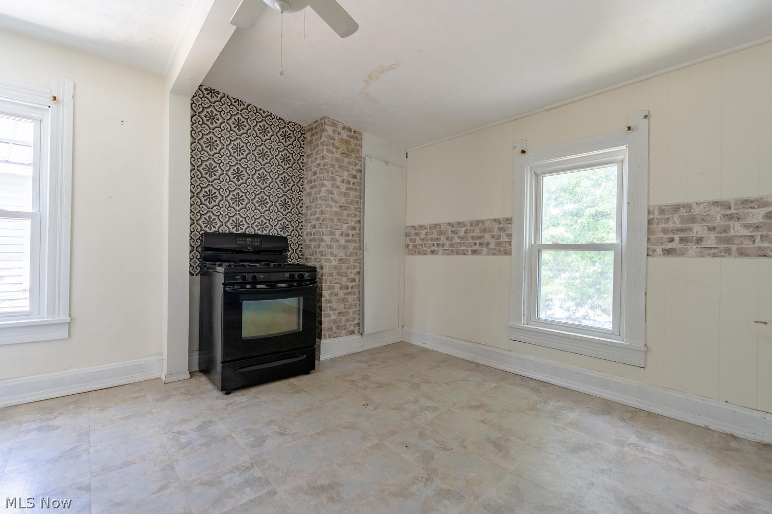 300 Market Street NE Navarre OH 44662