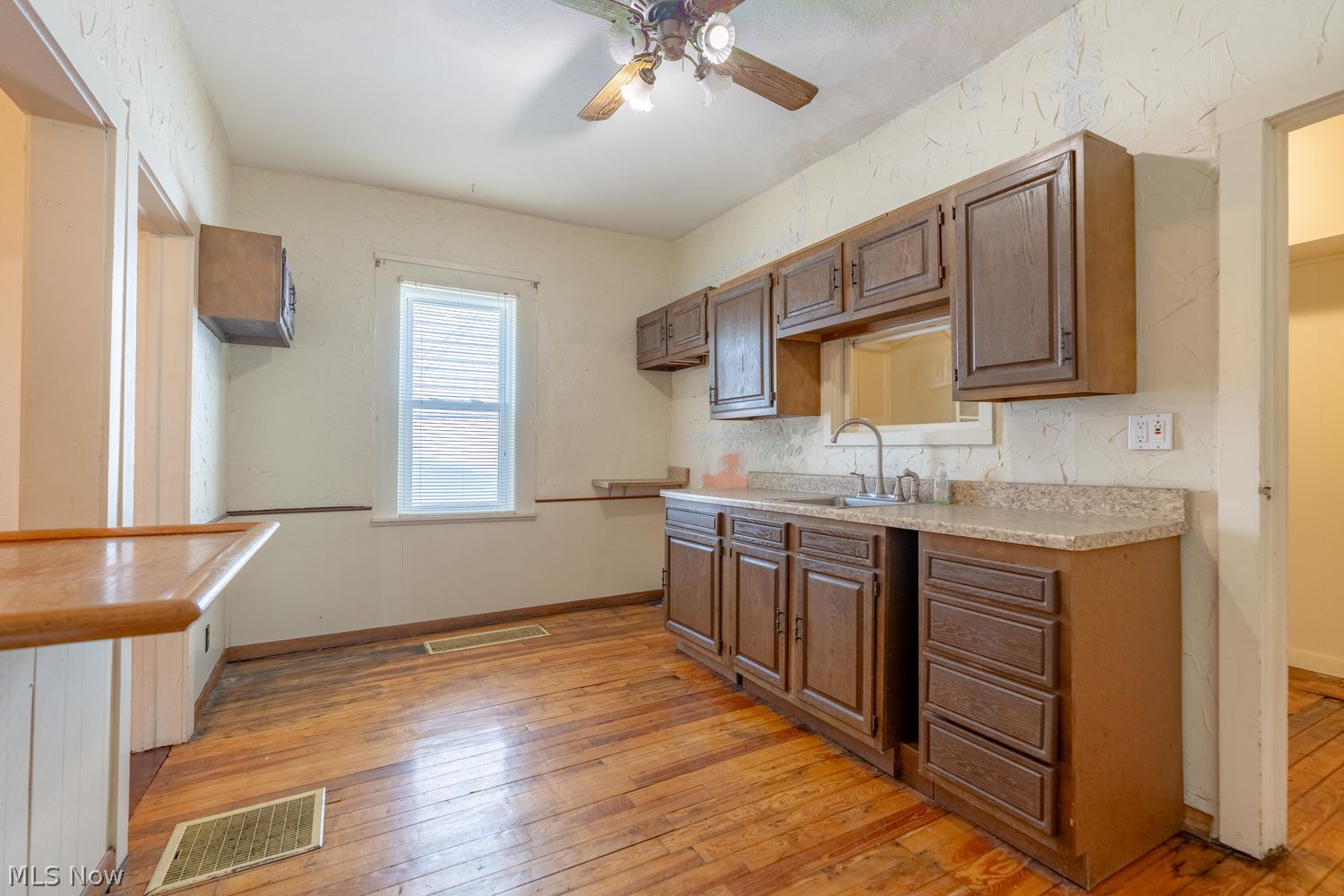 300 Market Street NE Navarre OH 44662
