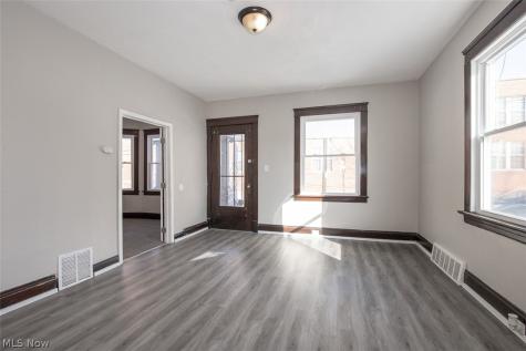 6914 Polonia Avenue Cleveland OH 44105