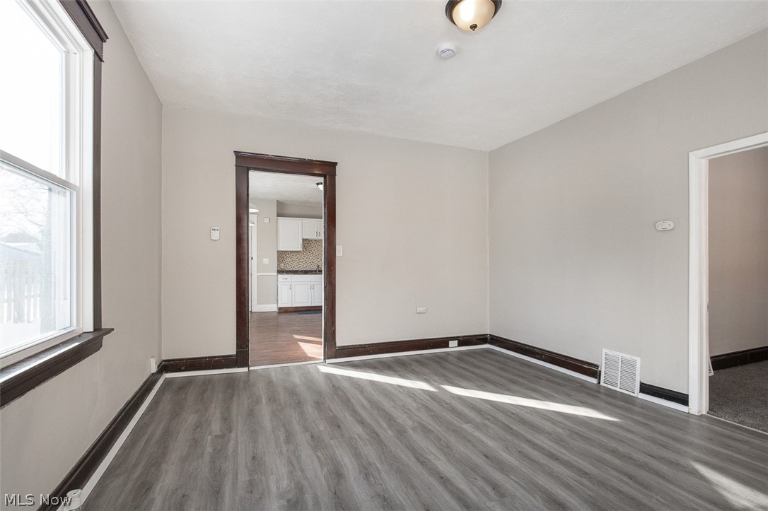 6914 Polonia Avenue Cleveland OH 44105