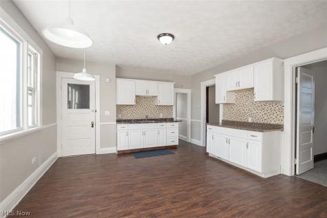 6914 Polonia Avenue Cleveland OH 44105