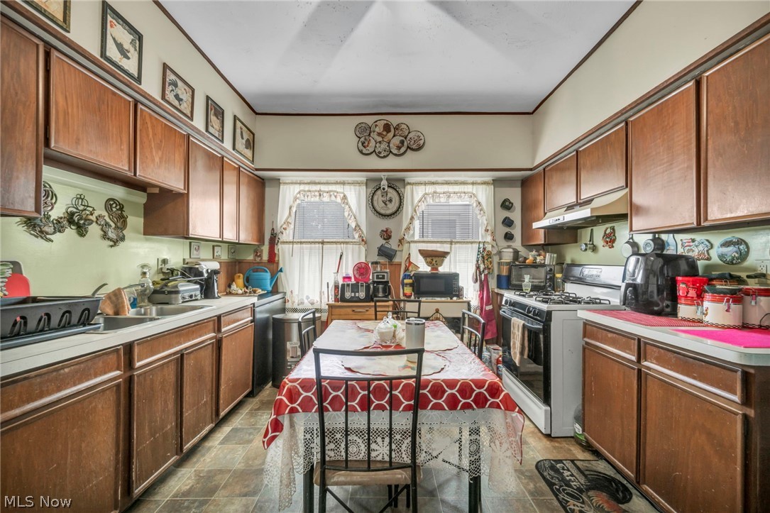3508 Woodbridge Avenue Cleveland OH 44109