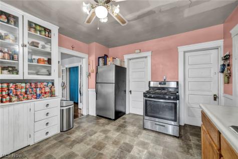 3508 Woodbridge Avenue Cleveland OH 44109