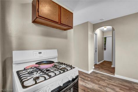 4444 W 51st Street Cleveland OH 44144