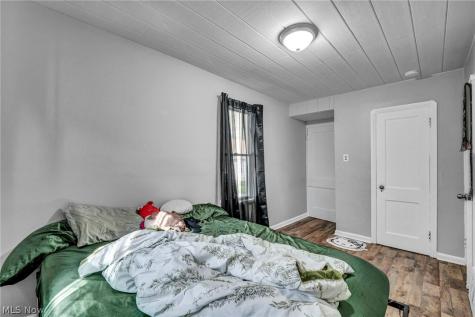 4444 W 51st Street Cleveland OH 44144
