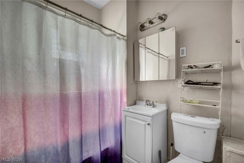 4444 W 51st Street Cleveland OH 44144