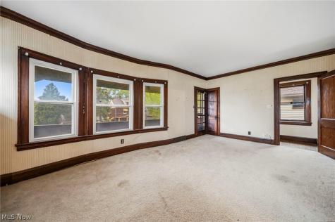 4697 E 85th Street Garfield Heights OH 44125