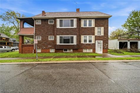 4697 E 85th Street Garfield Heights OH 44125